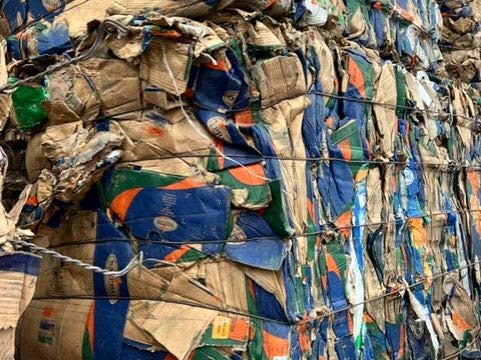 Pet Preforma Light Blue